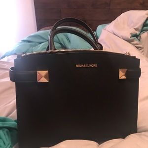 Michael Kors purse brand new.